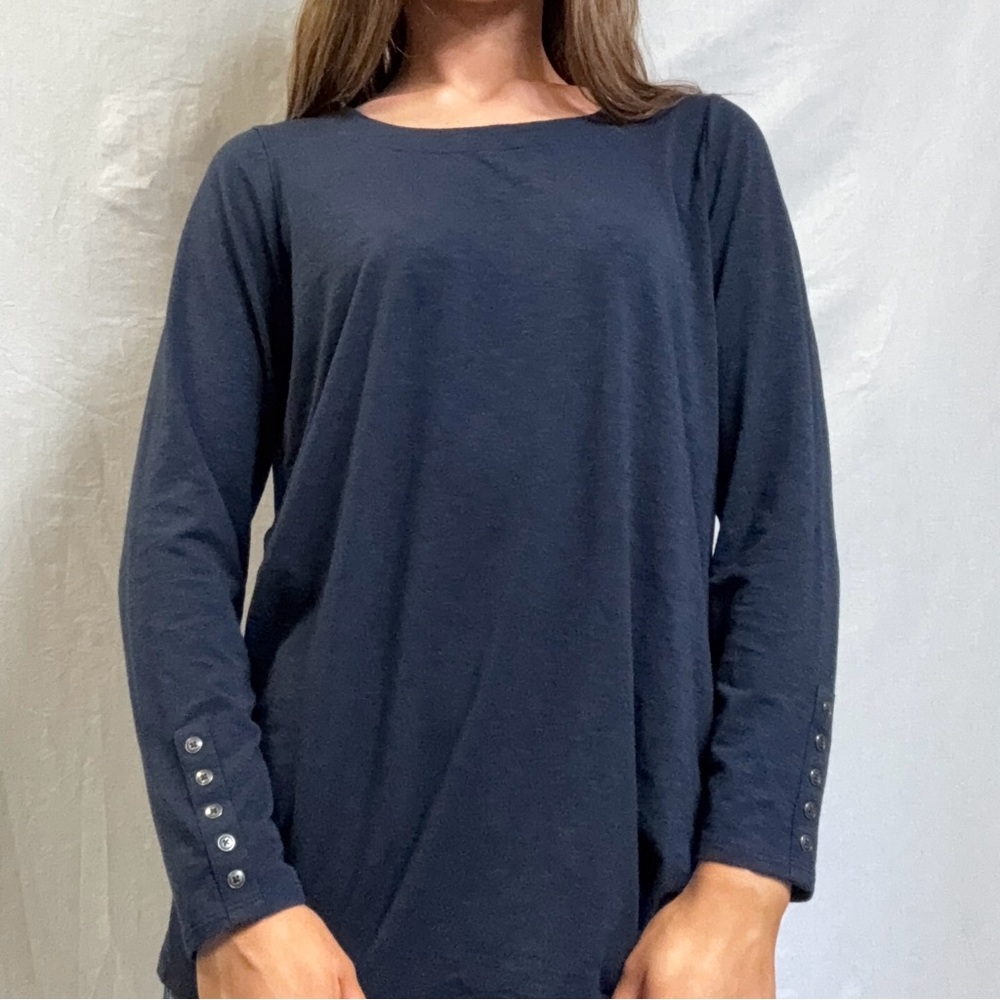 Women's Navy Long-Sleeve Button Cuff Tunic Top